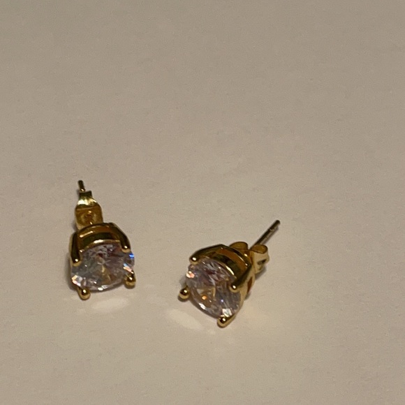 NWOT 10K Yellow Gold Created White Sapphire 4 Carat Round Stud Earrings Plated - Picture 6 of 13